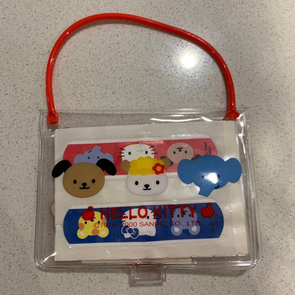 VINTAGE 2000 HELLO KITTY BANDAID PACK MADE IN JAPAN - Picture 6 of 7